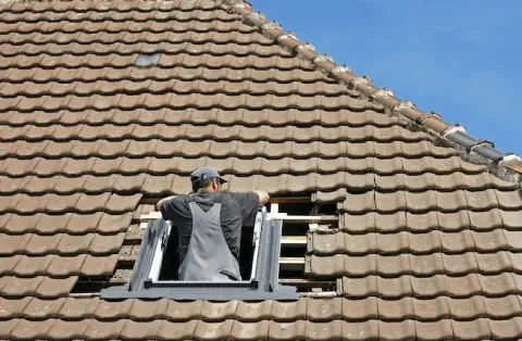 Pose de velux - Saint-Georges-de-la-Rivière
